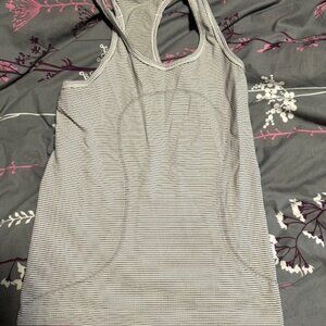 Lululemon Run Swiftly Tank top size 6